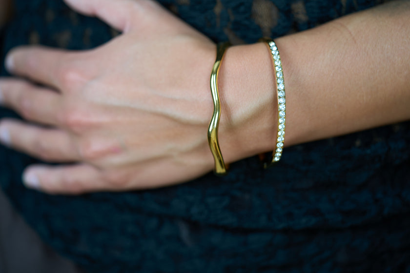 Slim Zirconia Bangle
